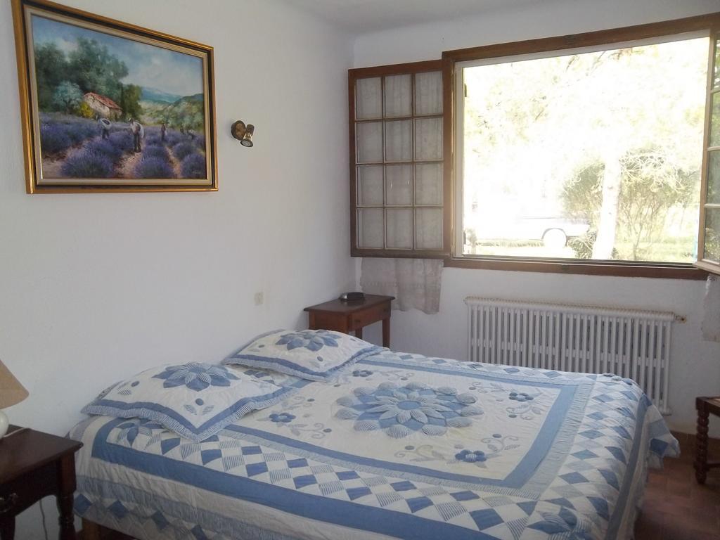 B&B Le Petit Frigouyé Rochefort-du-Gard Chambre photo
