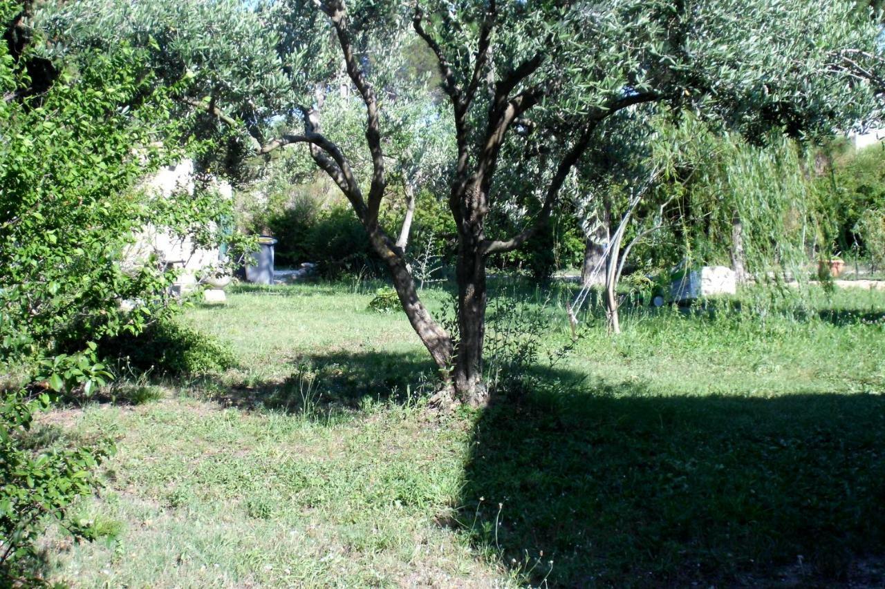 B&B Le Petit Frigouyé Rochefort-du-Gard Extérieur photo
